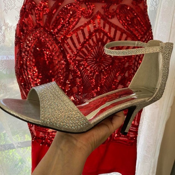 Silver glittery beaded open heels Pierre Dumas 10 - Picture 5 of 6